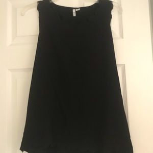 Elle dressy scalloped tank top